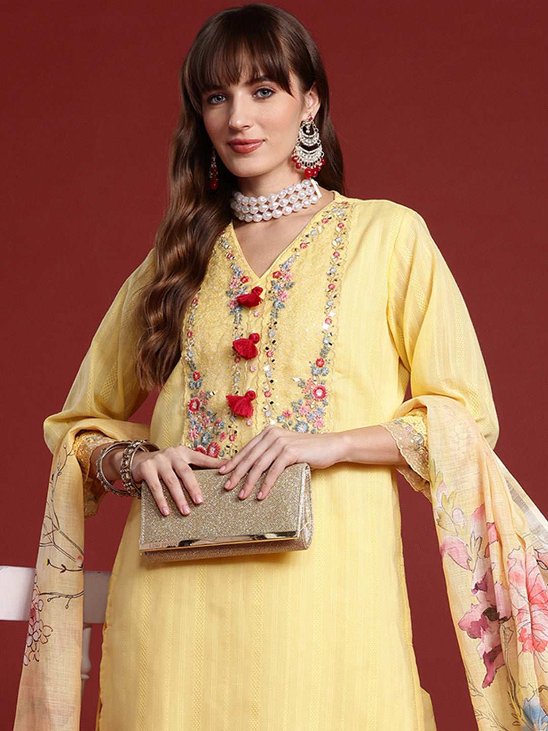 Women Embroidered Regular Thread Work Pure Cotton Kurta with Trousers & With Dupatta