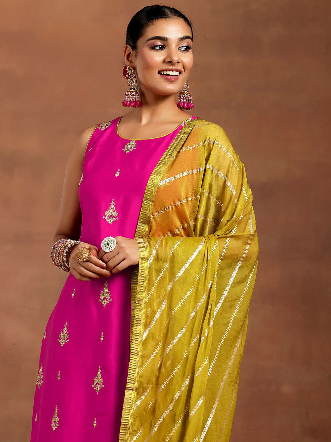 Women Floral Embroidered Regular Kurta with Trousers & With Dupatta