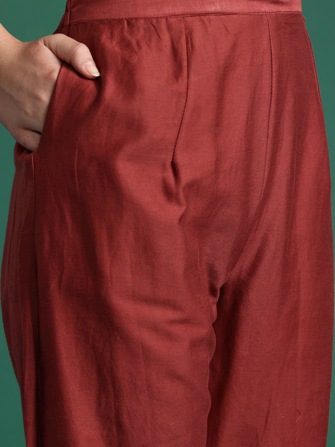 Ethnic Motifs Embroidered Thread Work Chanderi Silk Kurta With Trousers & Dupatta