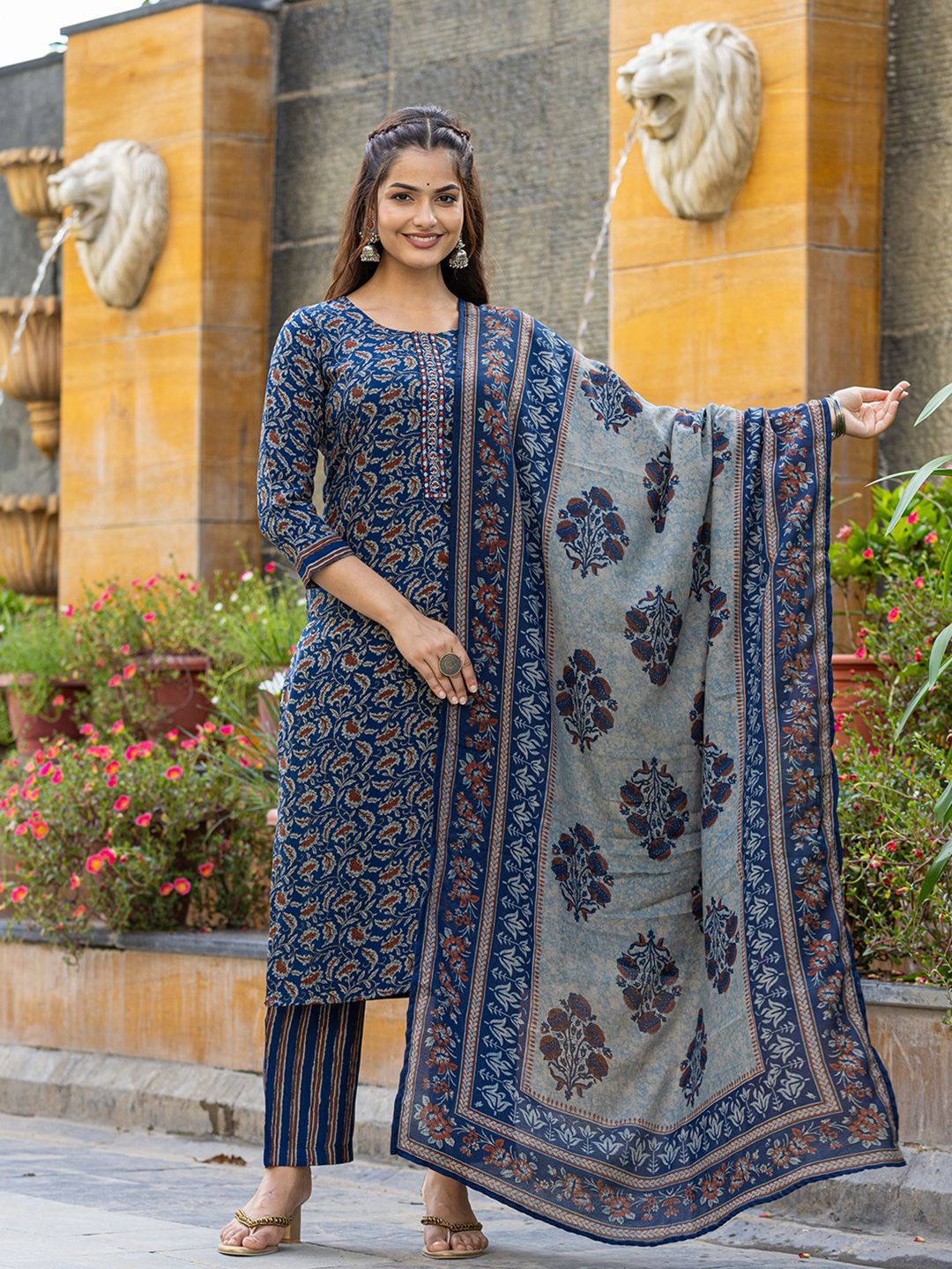 Dhiyona KL Floral Printed Thread Work Straight Kurta With Trousers & Dupatta