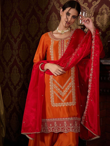 Dhiyona CH Embroidered Kurta Set with Contrast Dupatta