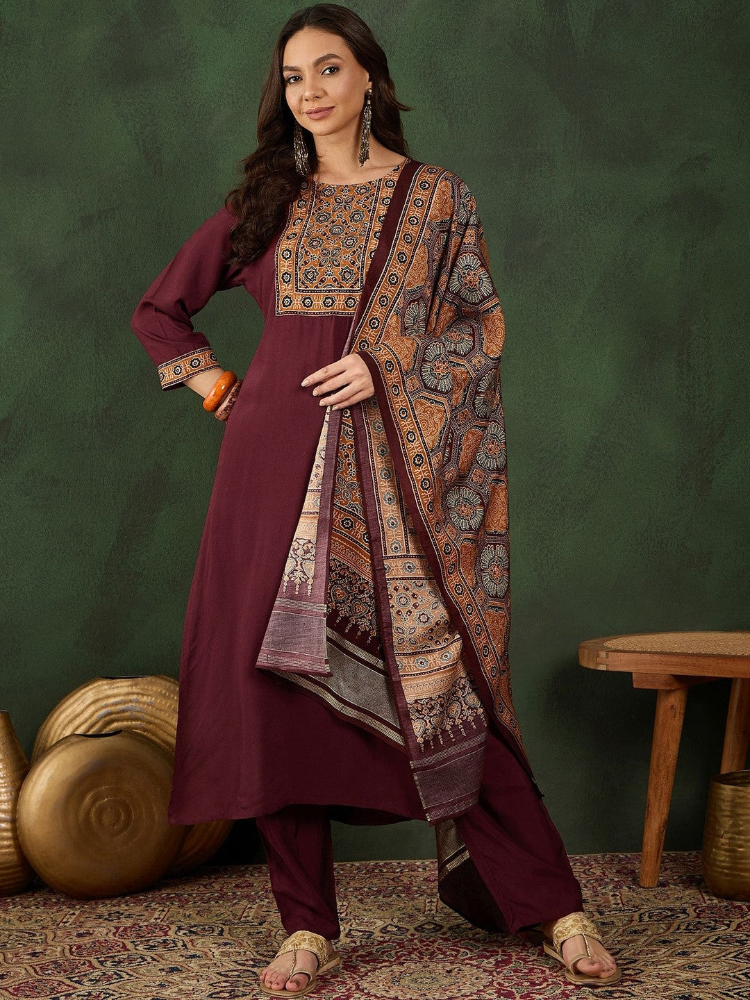 Printed Round Neck Kurta & Trousers Kurta Set