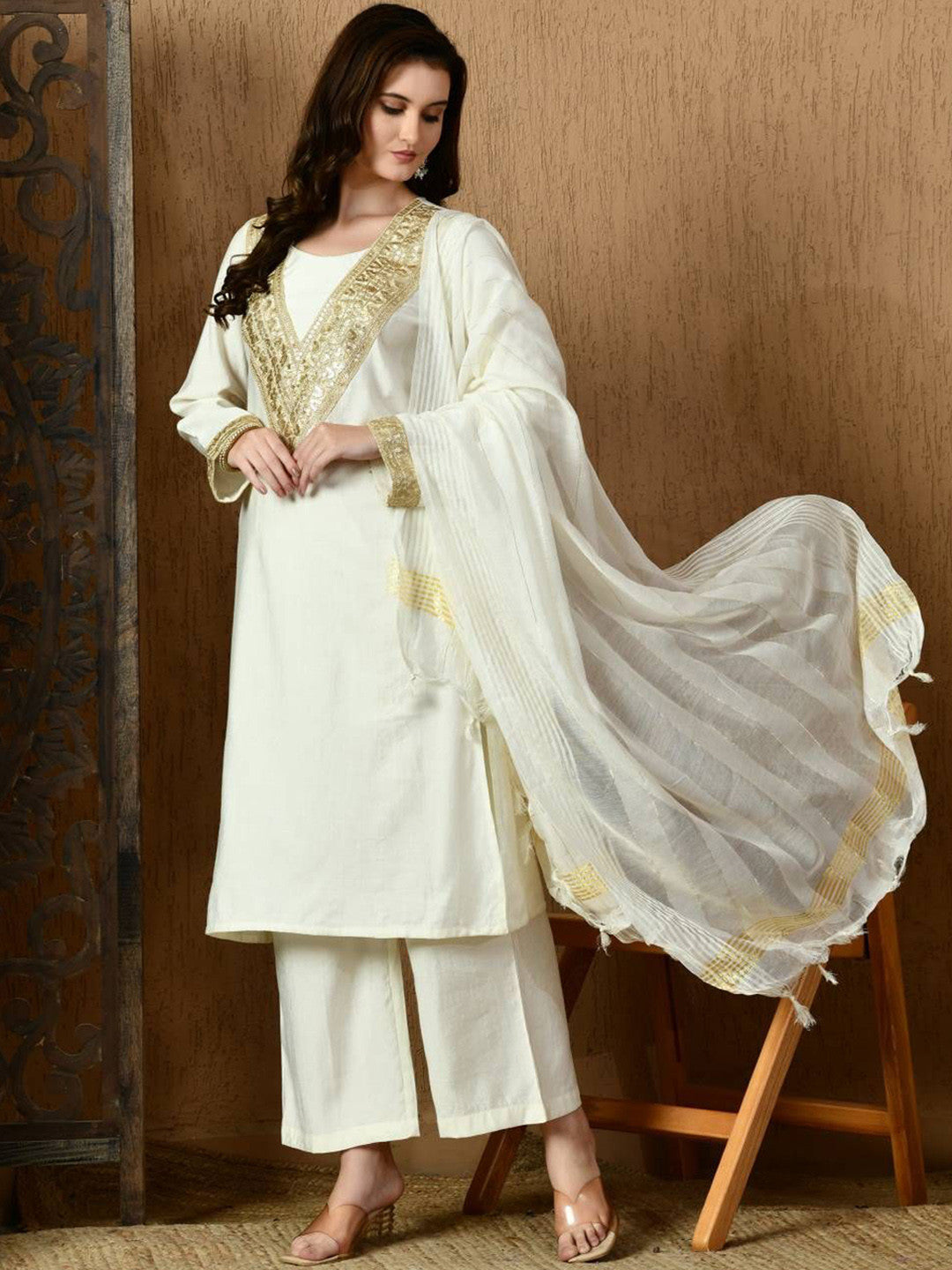Round Neck Long Sleeves Kurta With Trousers & Dupatta