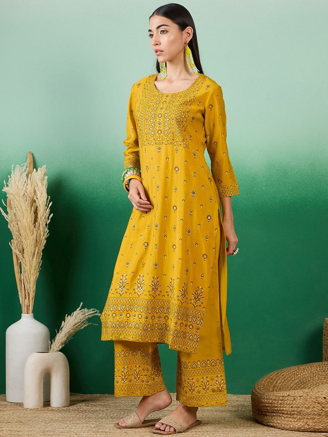 Women Floral Printed Kurta with Palazzos