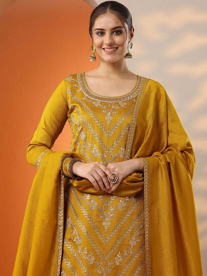 Dhiyona LL Women Ethnic Motifs Printed Kurti with Sharara & Dupatta