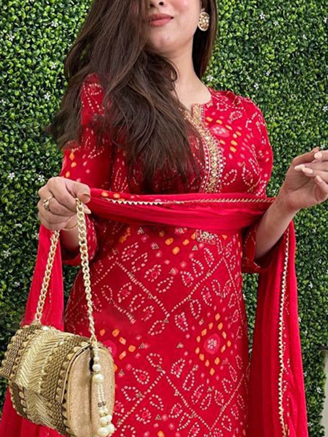 Dhiyona KL Women Bandhani Printed Regular Gotta Patti Kurta with Trousers & With Dupatta