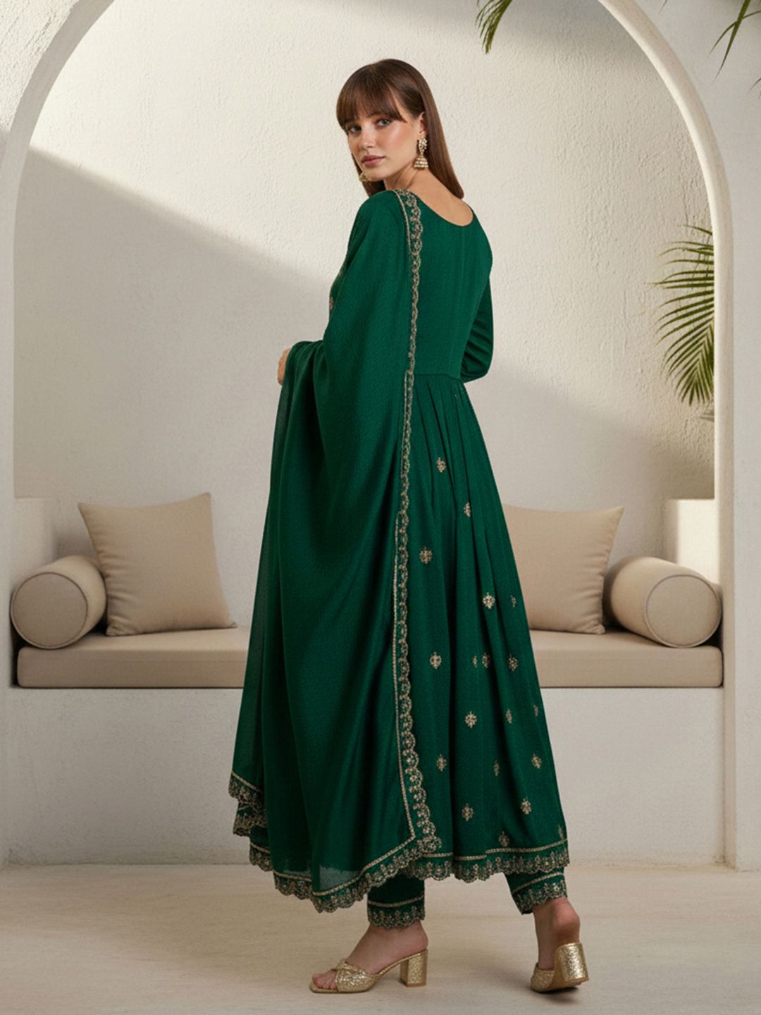 Dhiyona CH Women Ethnic Motifs Embroidered Panelled Thread Work Kurta with Trousers & With Dupatta