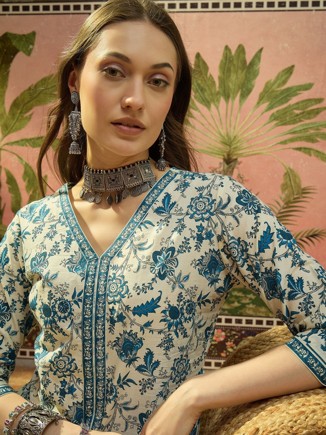 Floral Printed Pure Cotton V-Neck Straight Kurta With Trousers