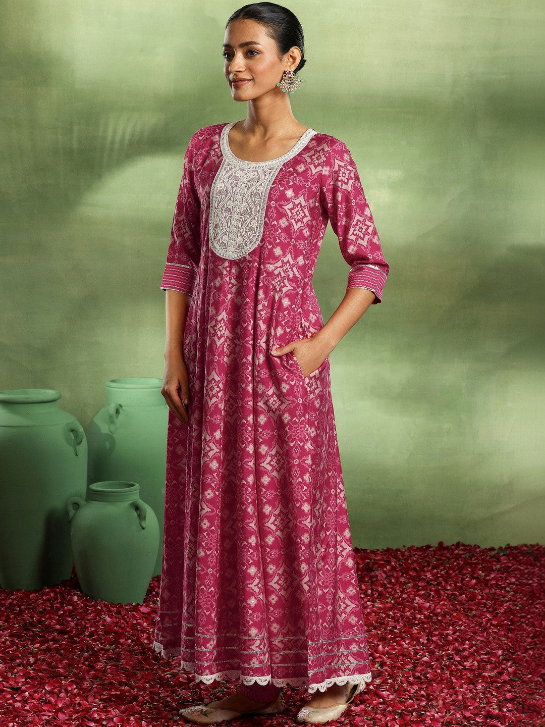 Women Ethnic Motifs Printed Regular Thread Work Kurta with Patiala & With Dupatta