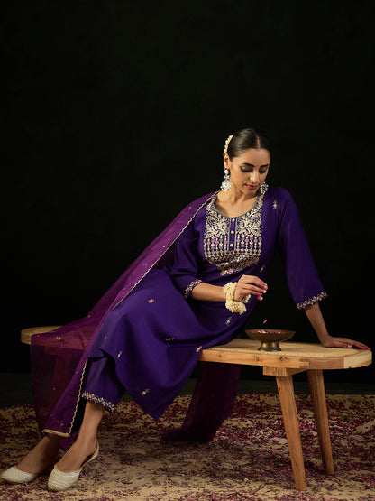 Round Neck Ethnic Motifs Embroidered Sequinned Kurta with Trouser & Dupatta