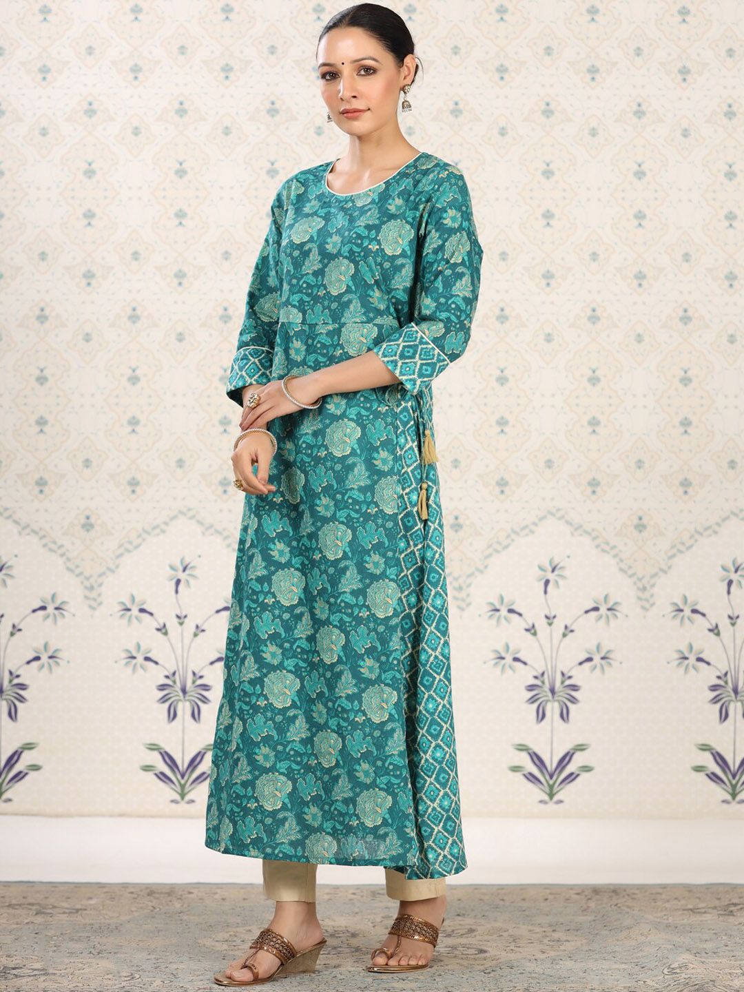Dhiyona OD  Floral Printed Pure Cotton Kurta