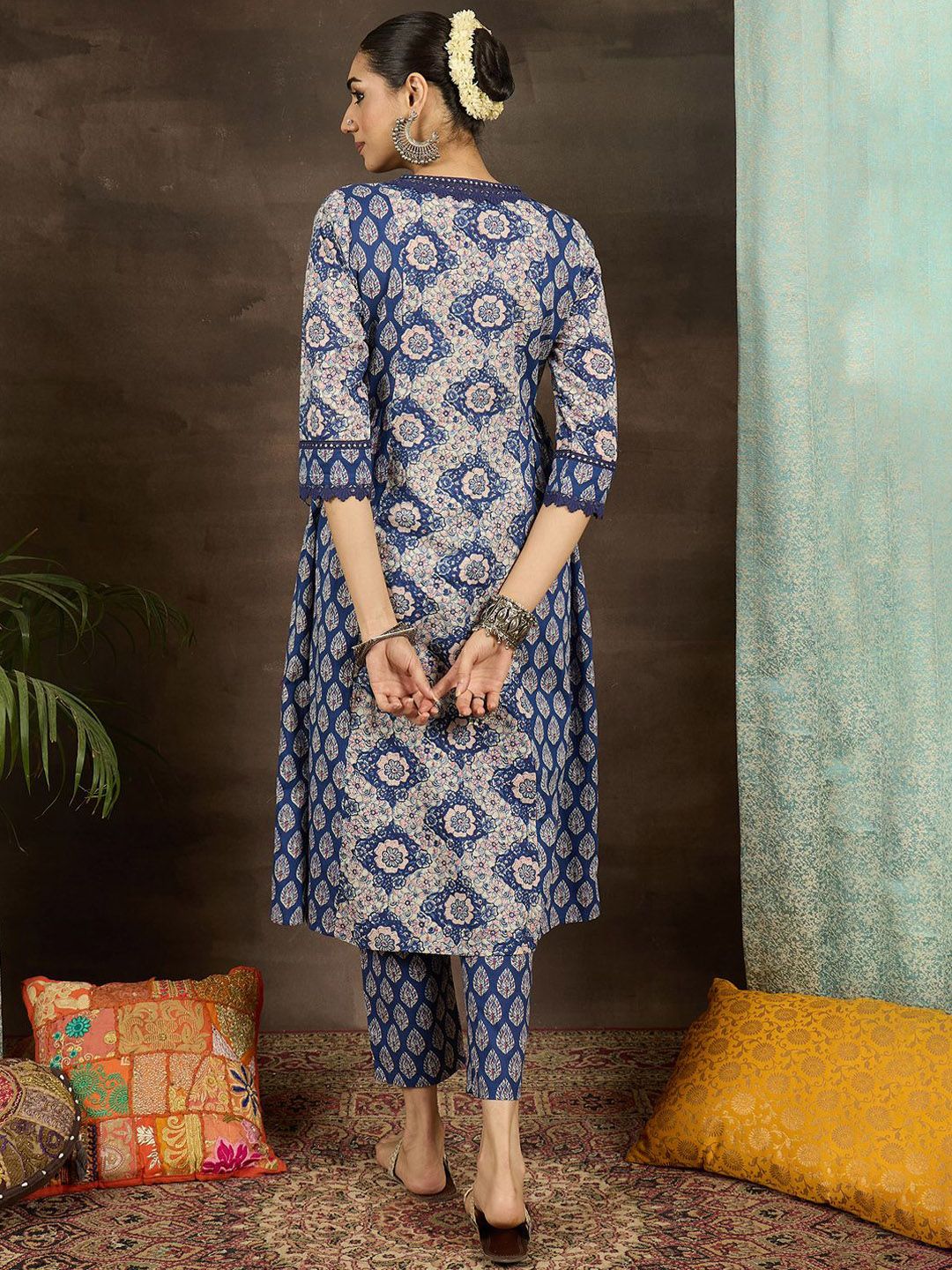 Dhiyona IE Floral Printed V-Neck Pure Cotton A-Line Kurta With Trousers