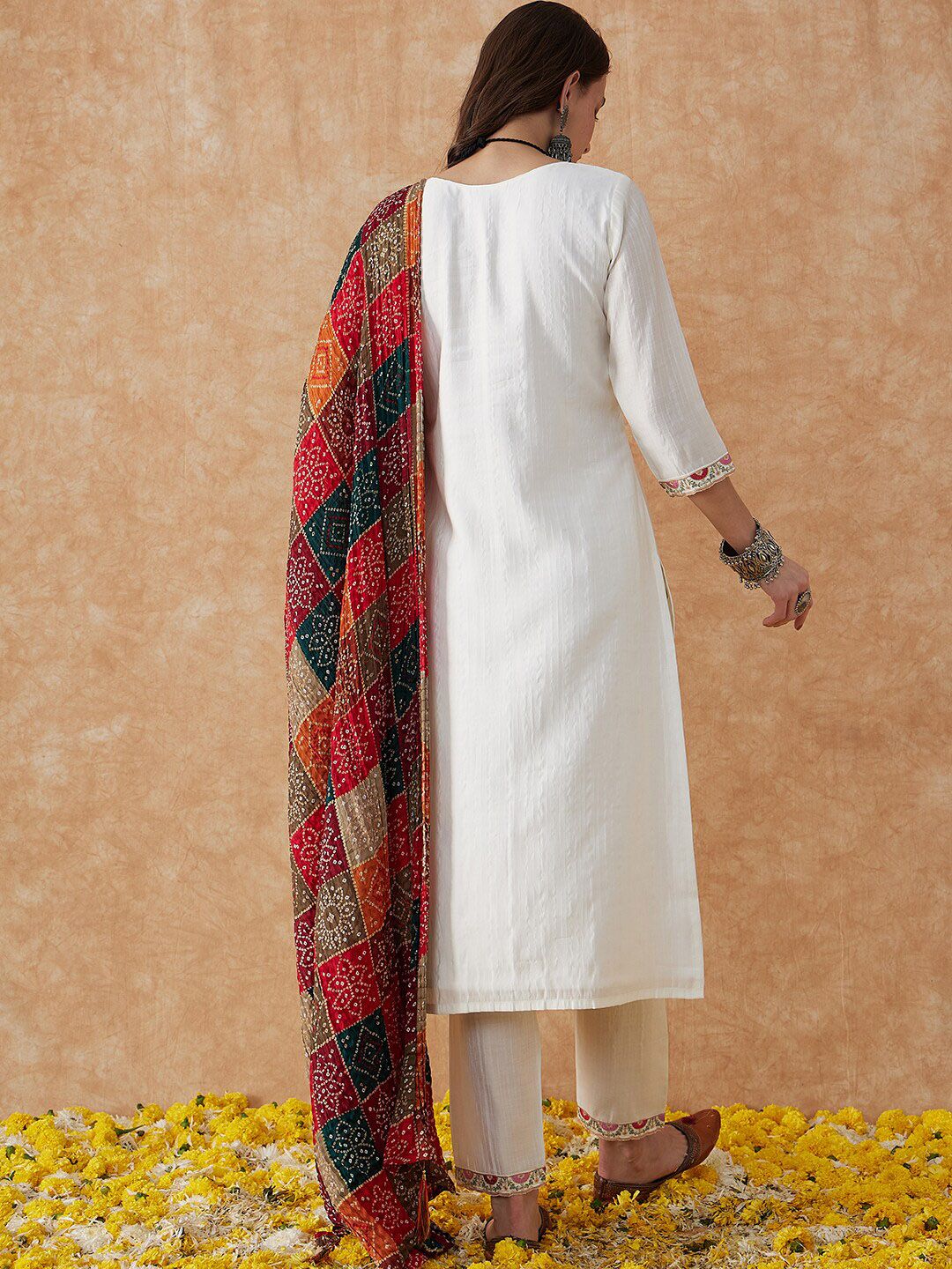 Dhiyona SN Women's White Ethnic Motifs Embroidered Thread Work Straight Kurta & Trouser With Dupatta