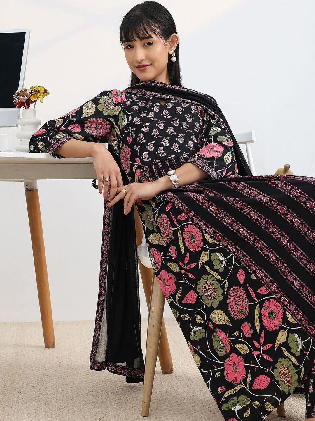 Women Floral Printed Panelled Kurta with Trousers & With Dupatta