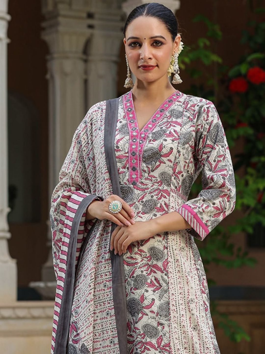 Dhiyona RR Women's Floral Printed Mirror Work Pure Cotton Kurta with Trousers & Dupatta