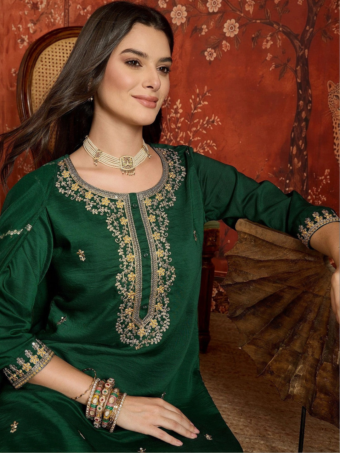 Women Ethnic Motifs Embroidered Regular Thread Work Kurta with Trousers & With Dupatta