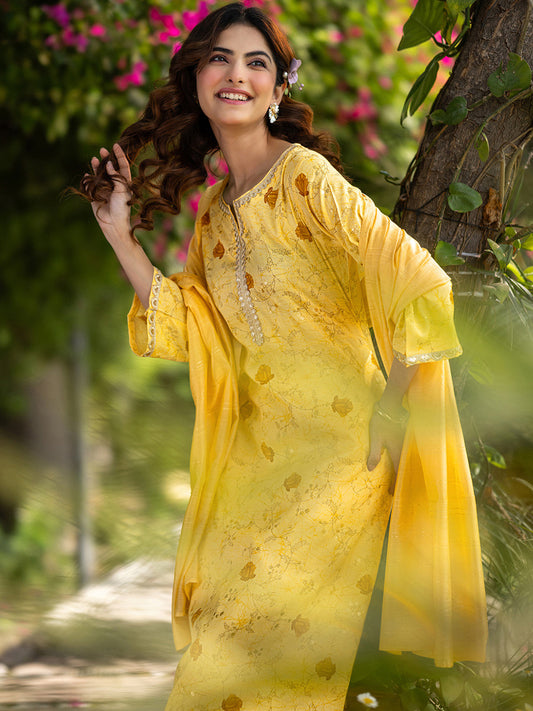 Women Floral Printed Regular Sequinned Kurta with Salwar & With Dupatta