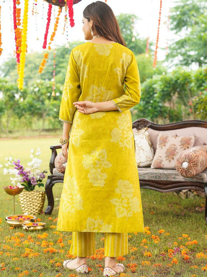 Dhiyona KL Women Floral Printed Regular Kurta with Trousers & With Dupatta