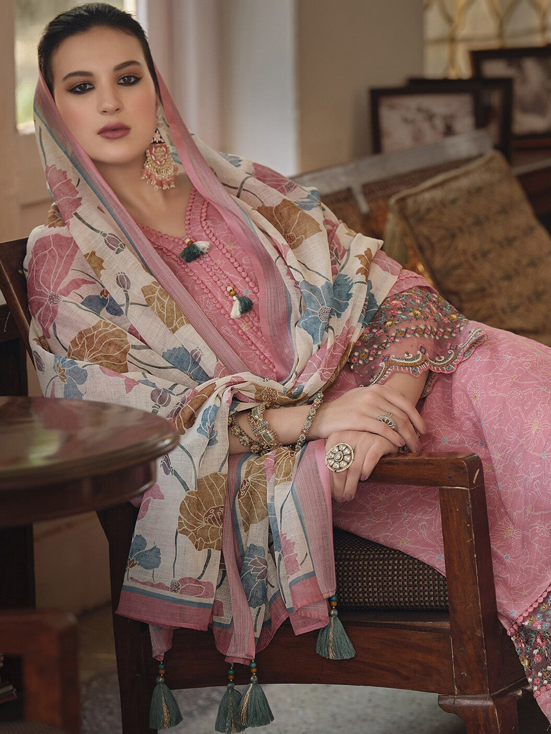 Floral Printed Thread Work Linen Kurta Set
