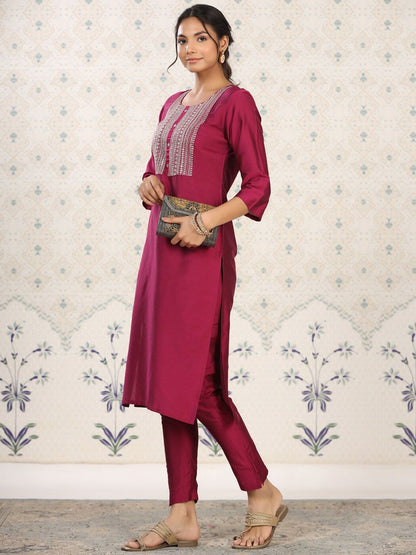 Dhiyona OD  Yoke Design Embroidered Kurta with Trousers