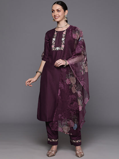 Floral Embroidered Regular Thread Work Kurta with Trousers & With Dupatta