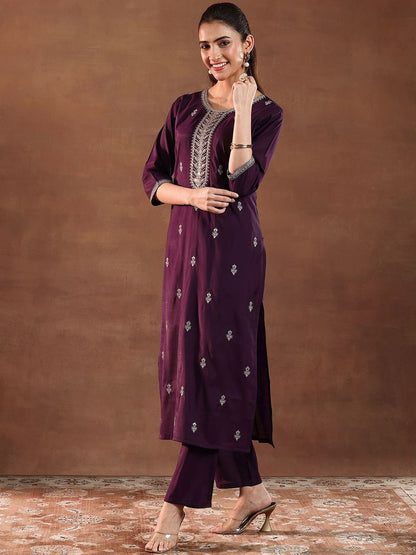 Women Floral Embroidered Regular Kurta with Trousers & With Dupatta