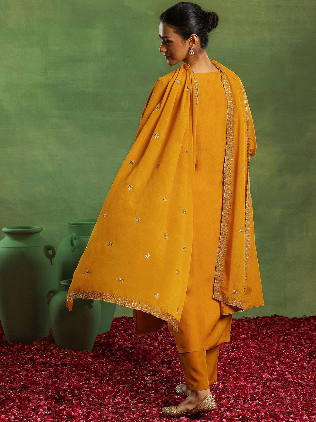 Dhiyona LL Women Floral Regular Kurta with Palazzos & With Dupatta