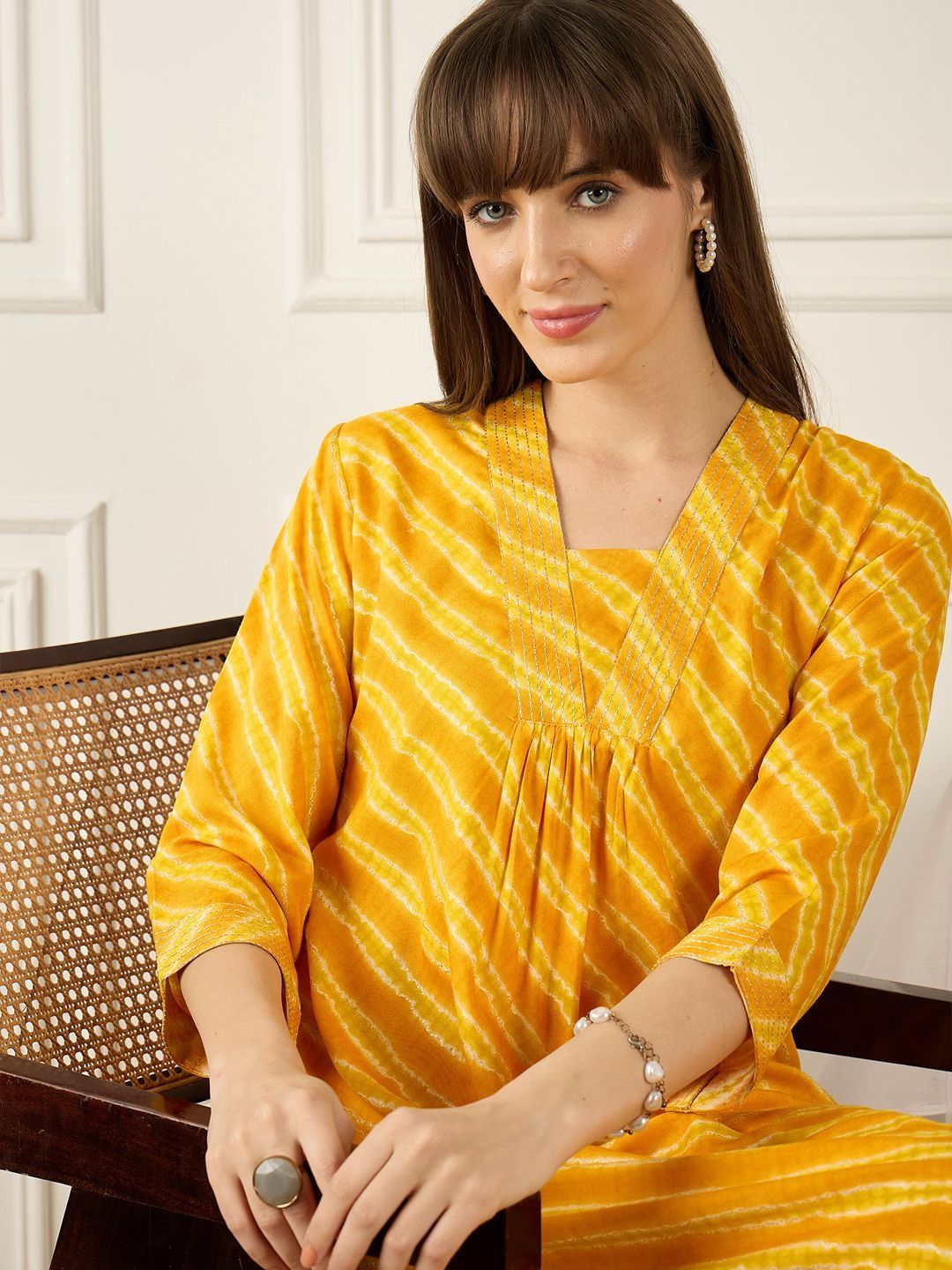 Dhiyona IE Printed V-Neck Three-Quarter Sleeves Top With Trousers
