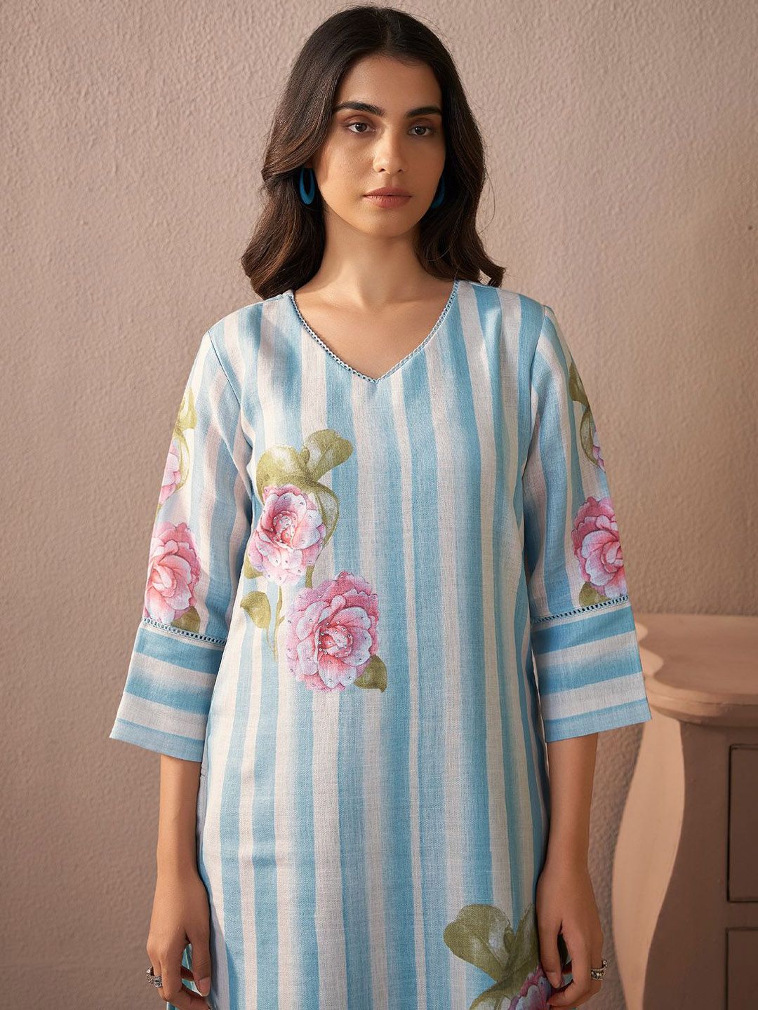 Floral Printed V-Neck Linen Kurta with Trousers & Dupatta