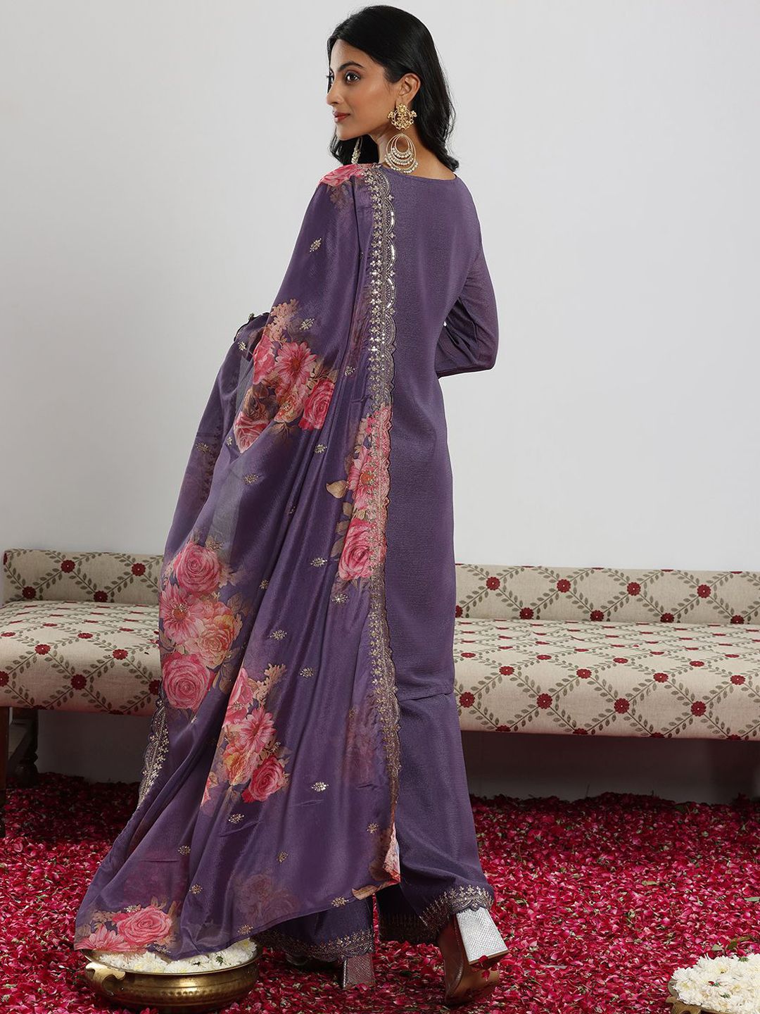 Dhiyona LL Women Floral Embroidered Regular Kurta with Palazzos & With Dupatta