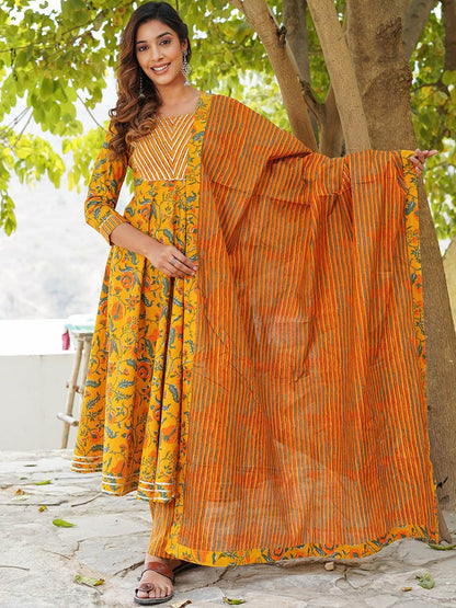 Dhiyona KL Floral Printed Gotta Patti Pure Cotton Kurta with Trousers & Dupatta