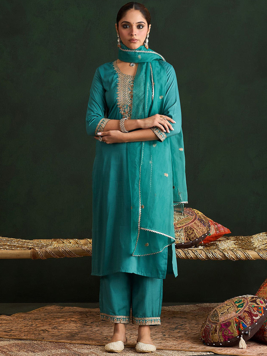 Women Ethnic Motifs Embroidered Regular Thread Work Kurta with Trousers & With Dupatta