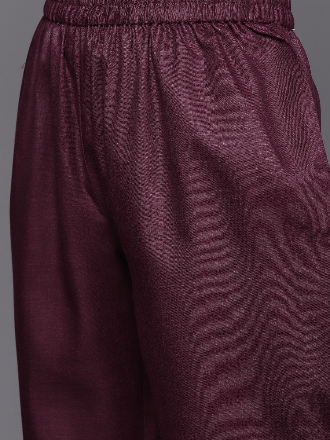 Violet Violet Solid Sleeveless Kurta With Trousers & Bandhani Printed Dupatta