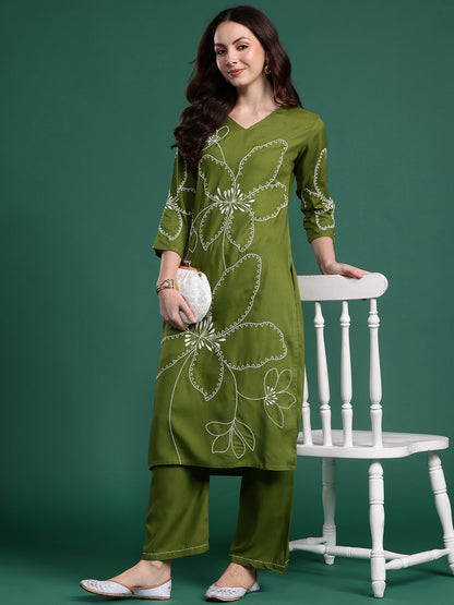 Women Floral Embroidered Thread Work Kurta with Palazzos