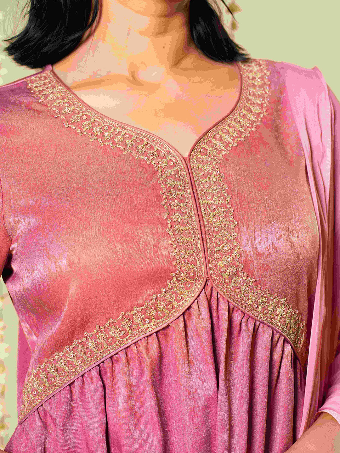 Women Velvet Ethnic Kurta Set