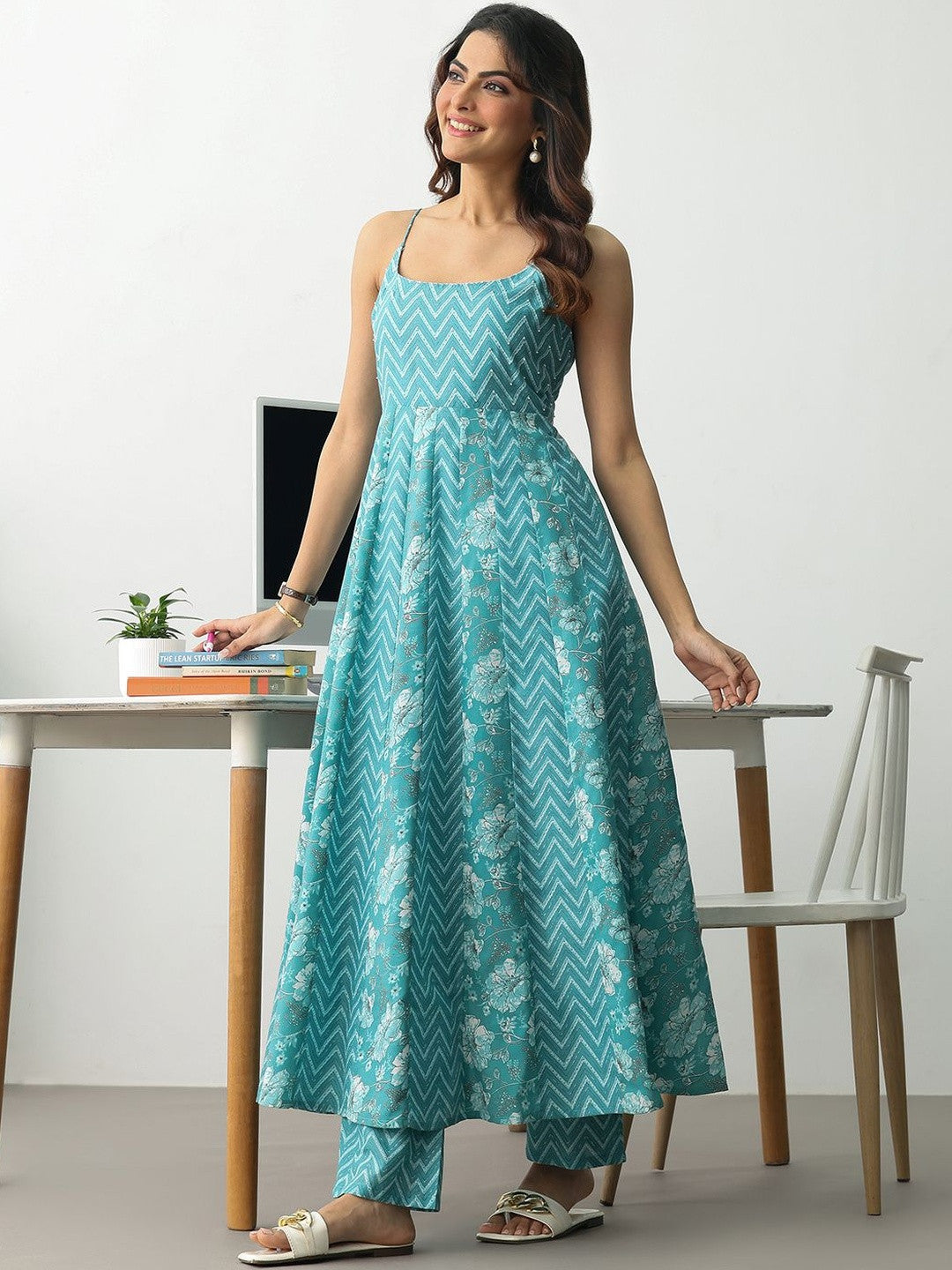 Women Printed Regular Cotton Blend Kurta with Trousers & With Dupatta