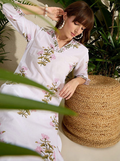 Women Floral Printed Regular Pure Cotton Kurta with Trousers
