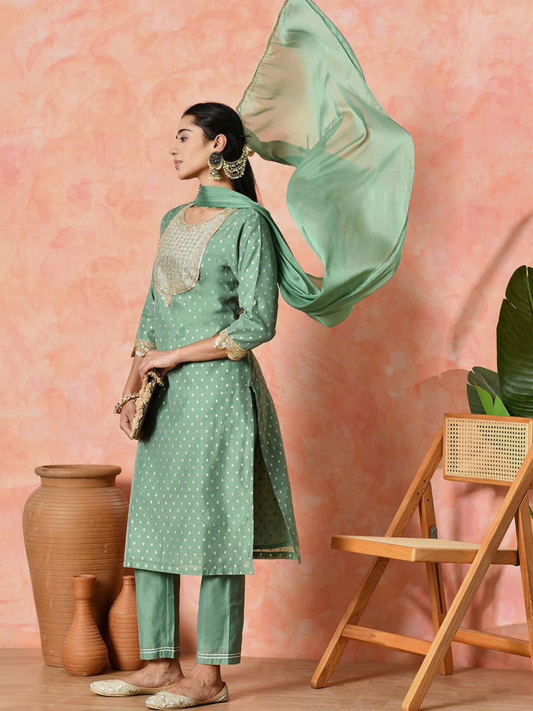 Women Geometric Woven Design Kurta with Trousers & Dupatta