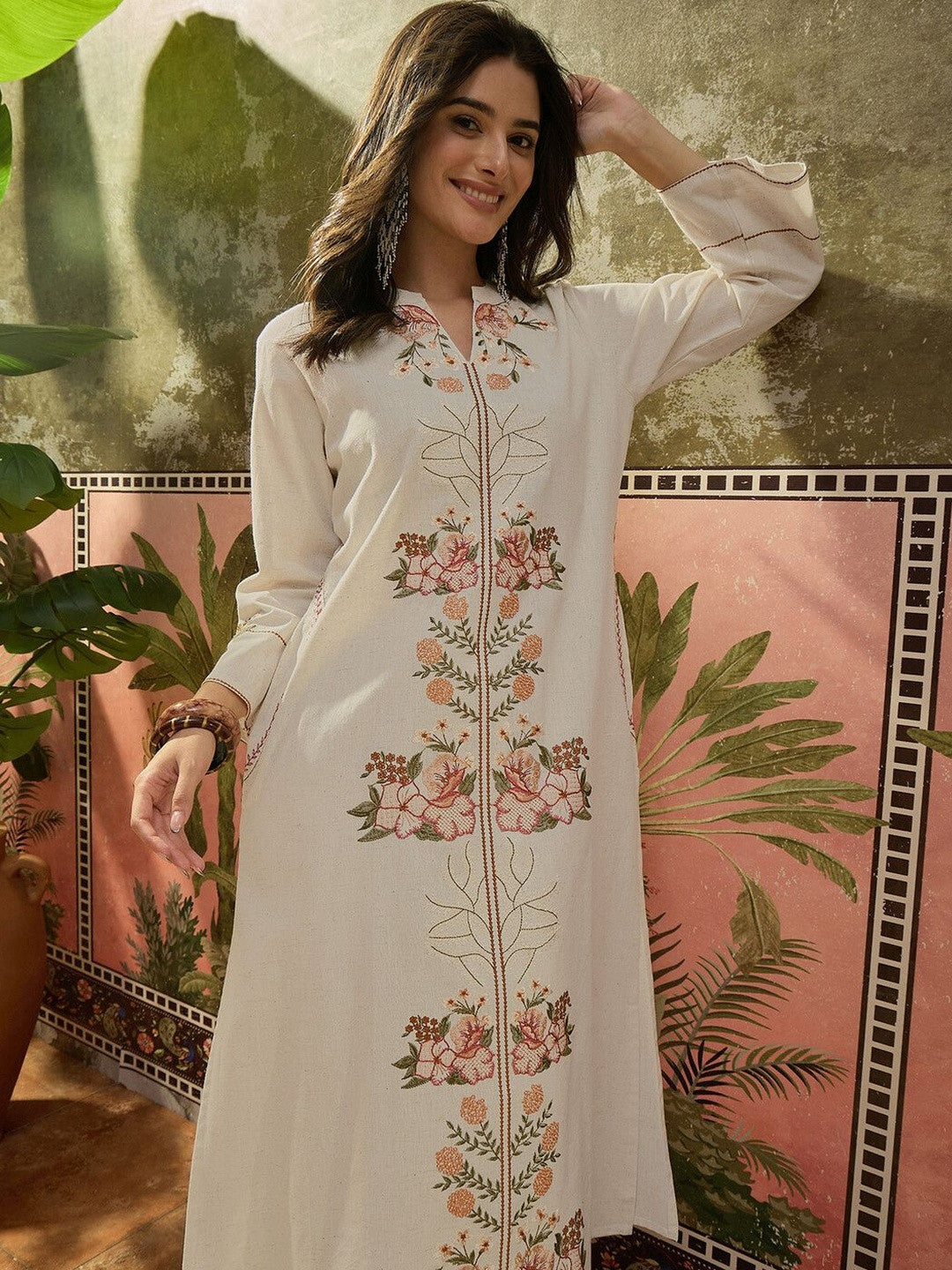 Embroidered Off White Cotton Blend Kurta Set