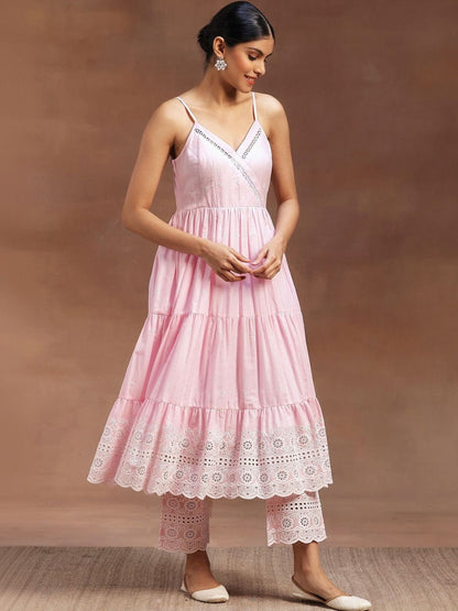 Women Ethnic Motifs Embroidered Tiered Chikankari Kurta with Trousers