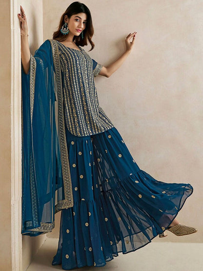 Dhiyona KL Women Floral Embroidered Regular Kurti with Palazzos & With Dupatta