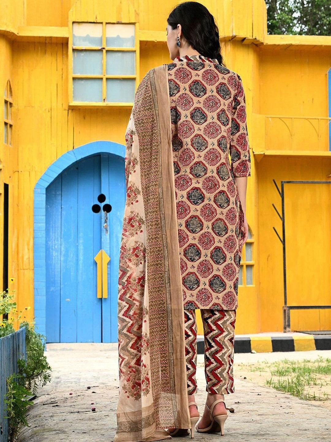 Women Ethnic Motifs Printed Regular Pure Cotton Kurta with Trousers & With Dupatta