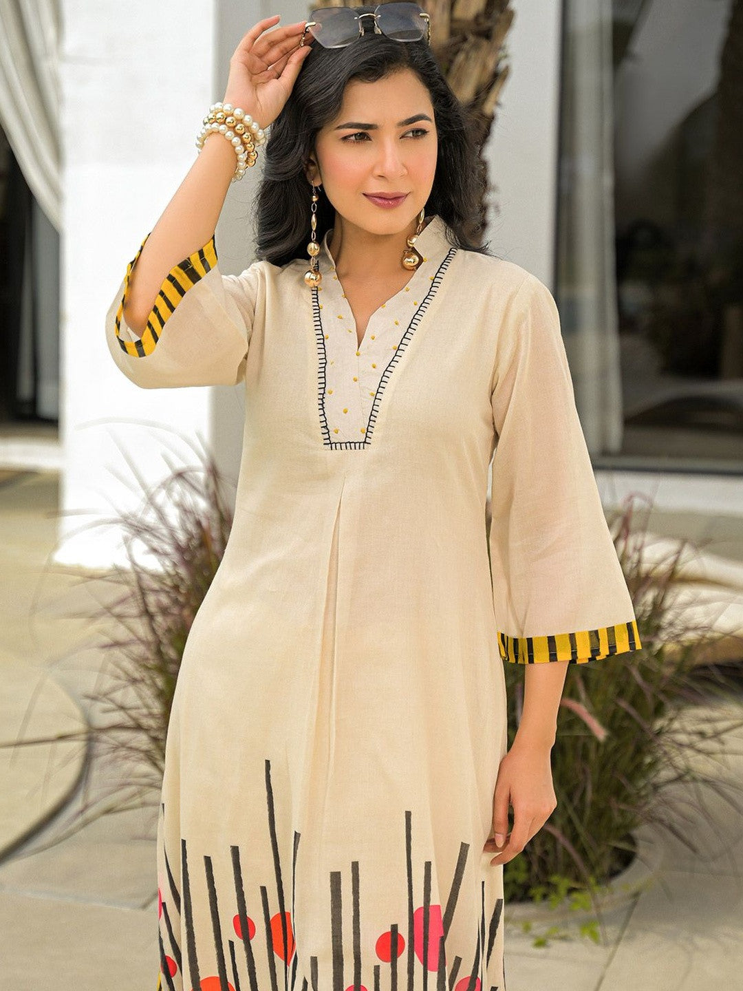 V-Neck Kurta & Trousers