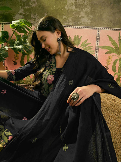 Embroidered V-Neck Kurta & Trousers with Dupatta