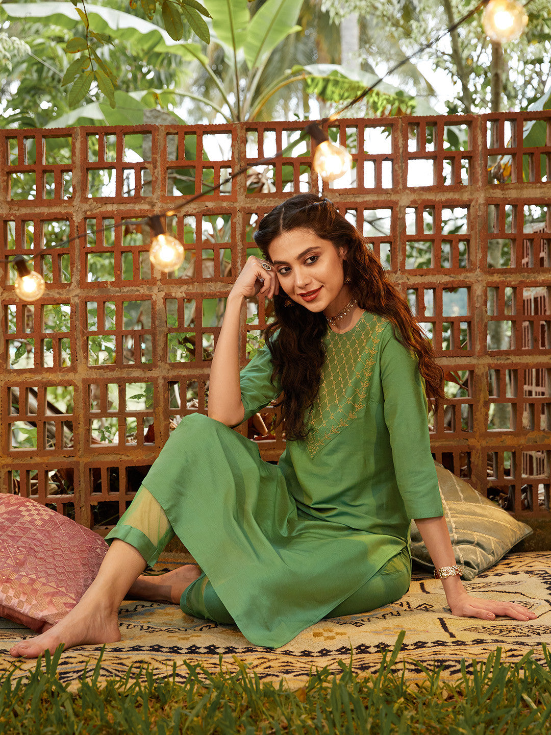 Women Green Ethnic Motifs Yoke Design Kurta with Trousers