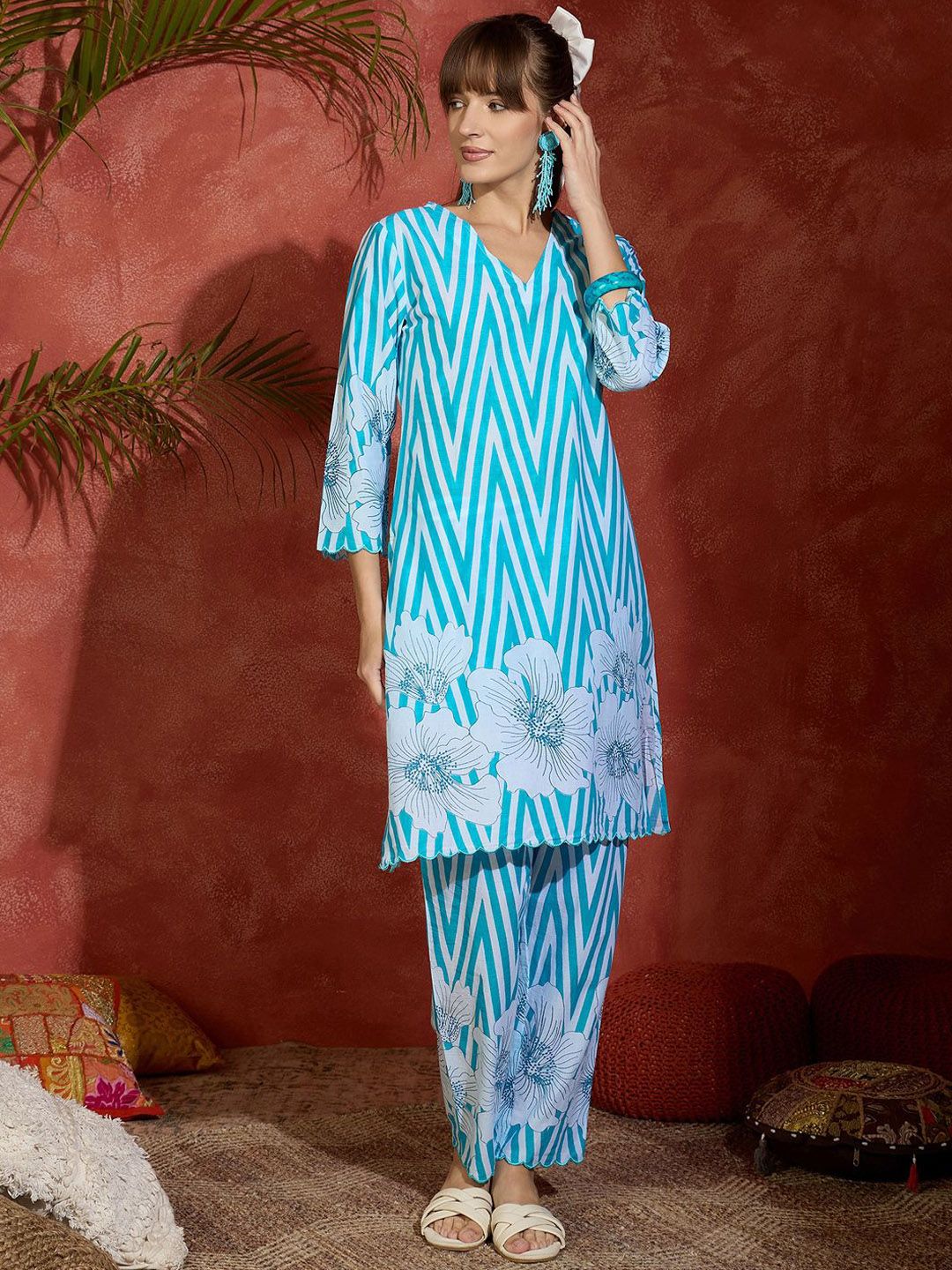 Women Floral Printed Regular Pure Cotton Kurta with Trousers