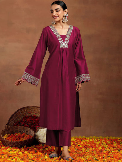 Women Floral Yoke Design Pleated Kurta with Trousers