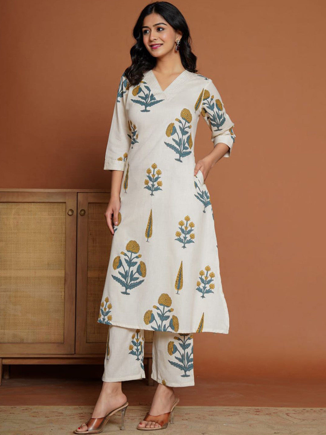 Women Floral Printed Regular Pure Cotton Kurta with Palazzos