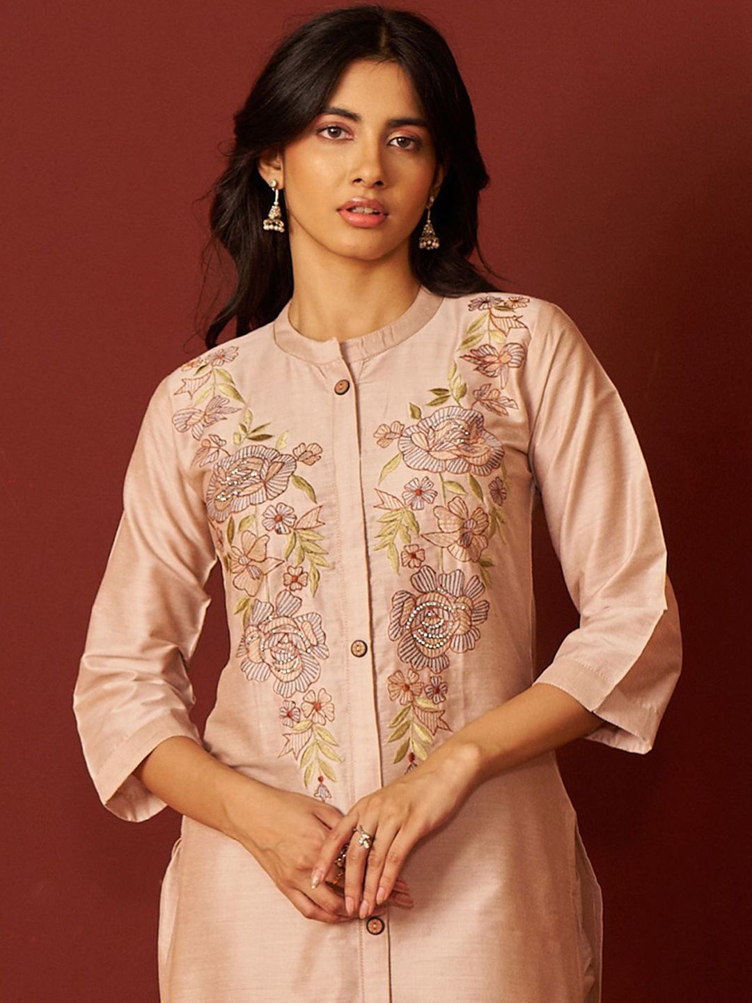 Dhiyona IE Women Floral Embroidered Cotton Kurta with Trousers