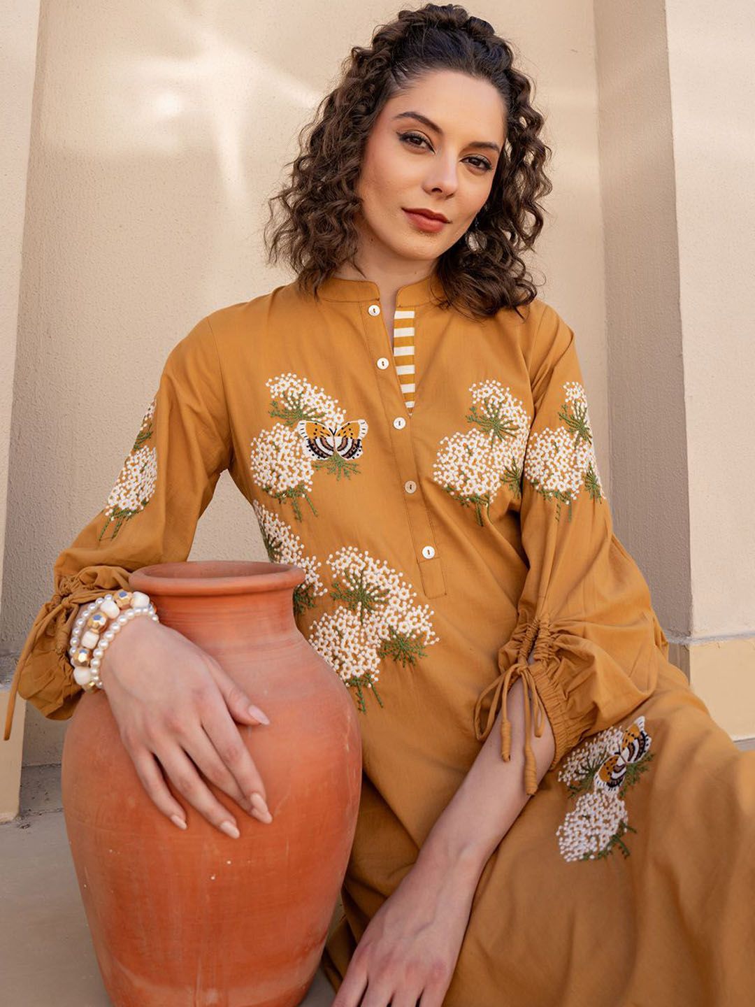 Dhiyona IE Floral Embroidered Mandarin Collar Pure Cotton Kurta With Trousers
